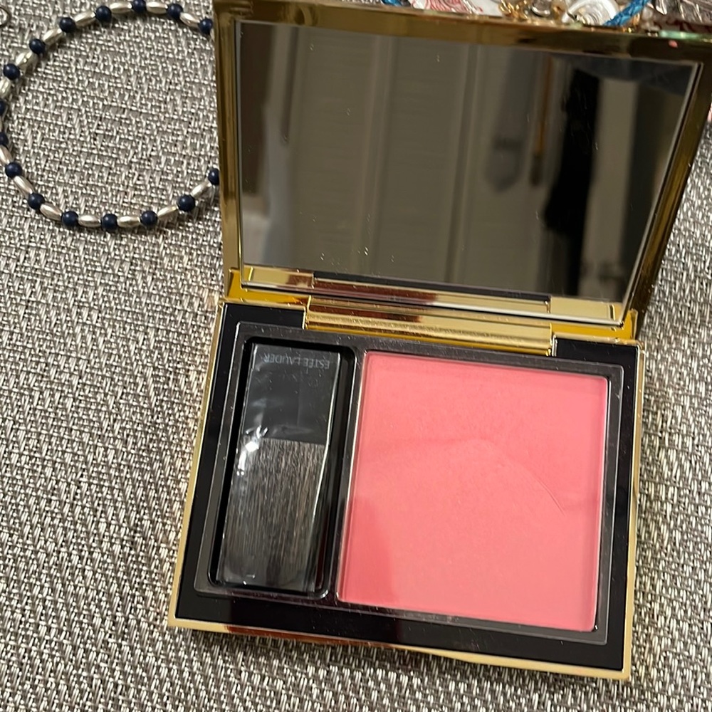 Este Lauder Blush